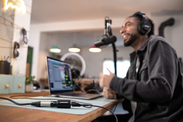 MVX2U Gen 2 XLR Audio Interface Mobile Recording Streaming-3